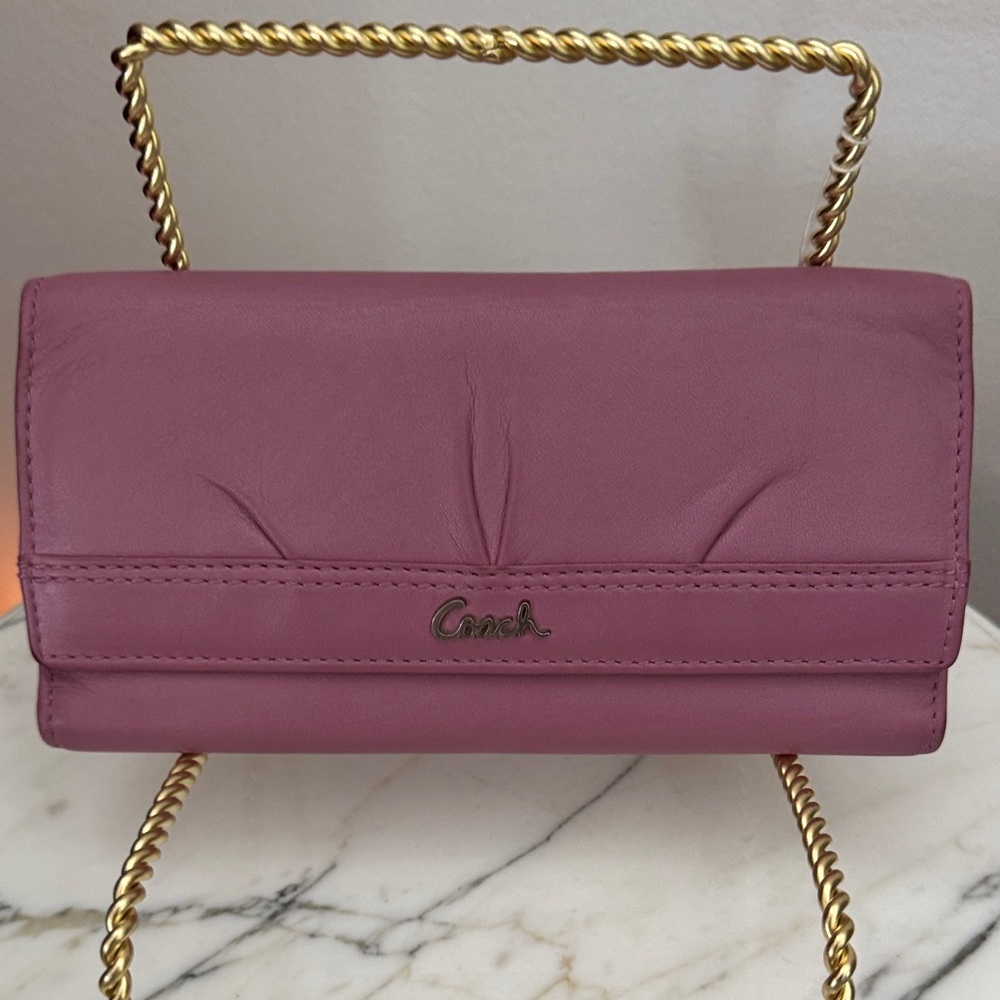 Coach Women's Mauve/pink Leather Wallet